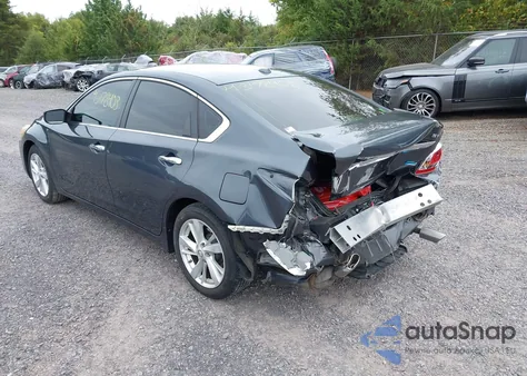 2013 Nissan Altima 2.5 Sv z USA, uszkodzony, nr VIN 1N4AL3AP8DC225771